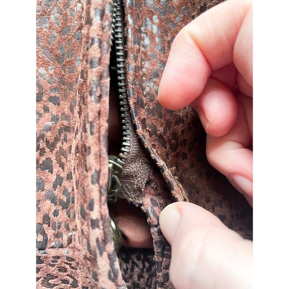 Women's 80s Vintage Pelle NY Brown Leather Animal Print Bomber Jacket Size M - Picture 2 of 6